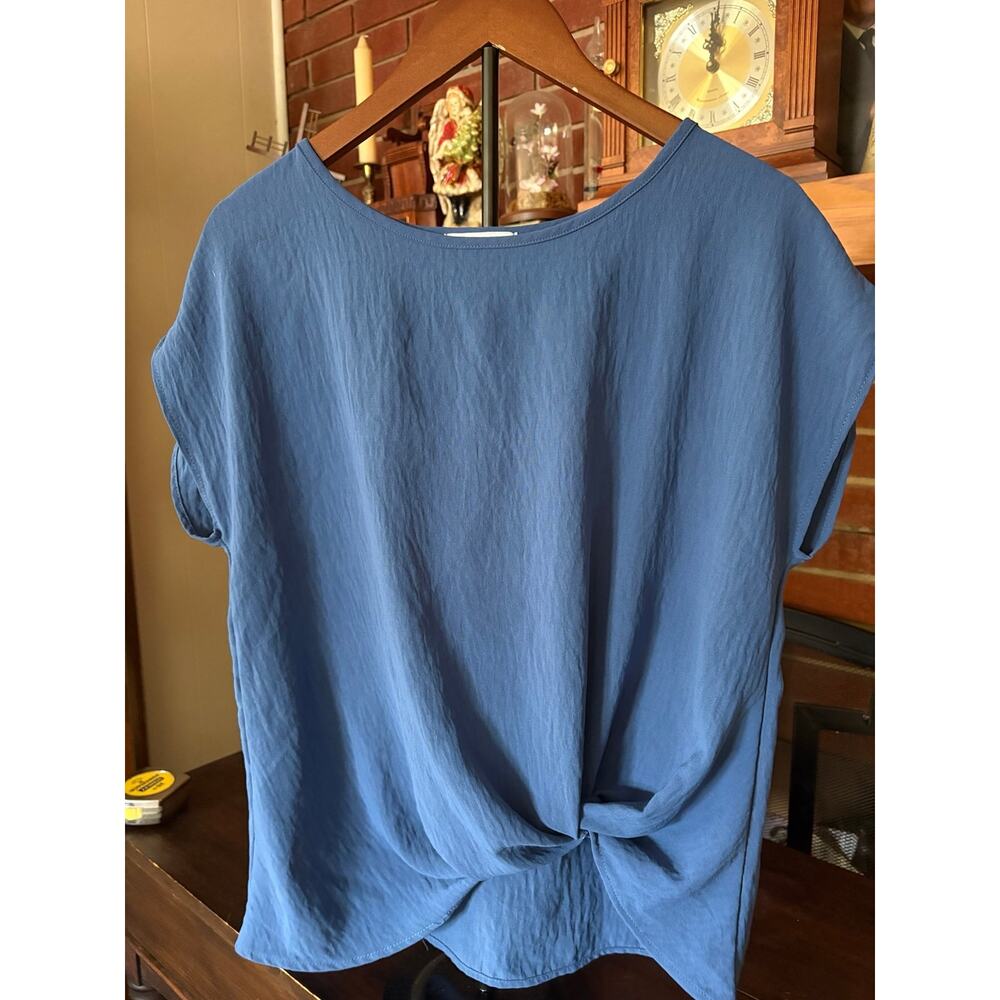Gilli Blue Twist Front Tee Large